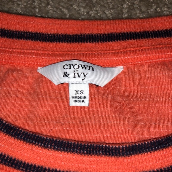 😉Women’s Crown and Ivy T-Shirt😉 - Picture 3 of 4